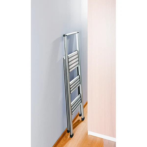 0fdc30db02da4fe483d09f5bb8be1d7f 1200x1200 crop center